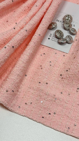 Нежный твид Chanel